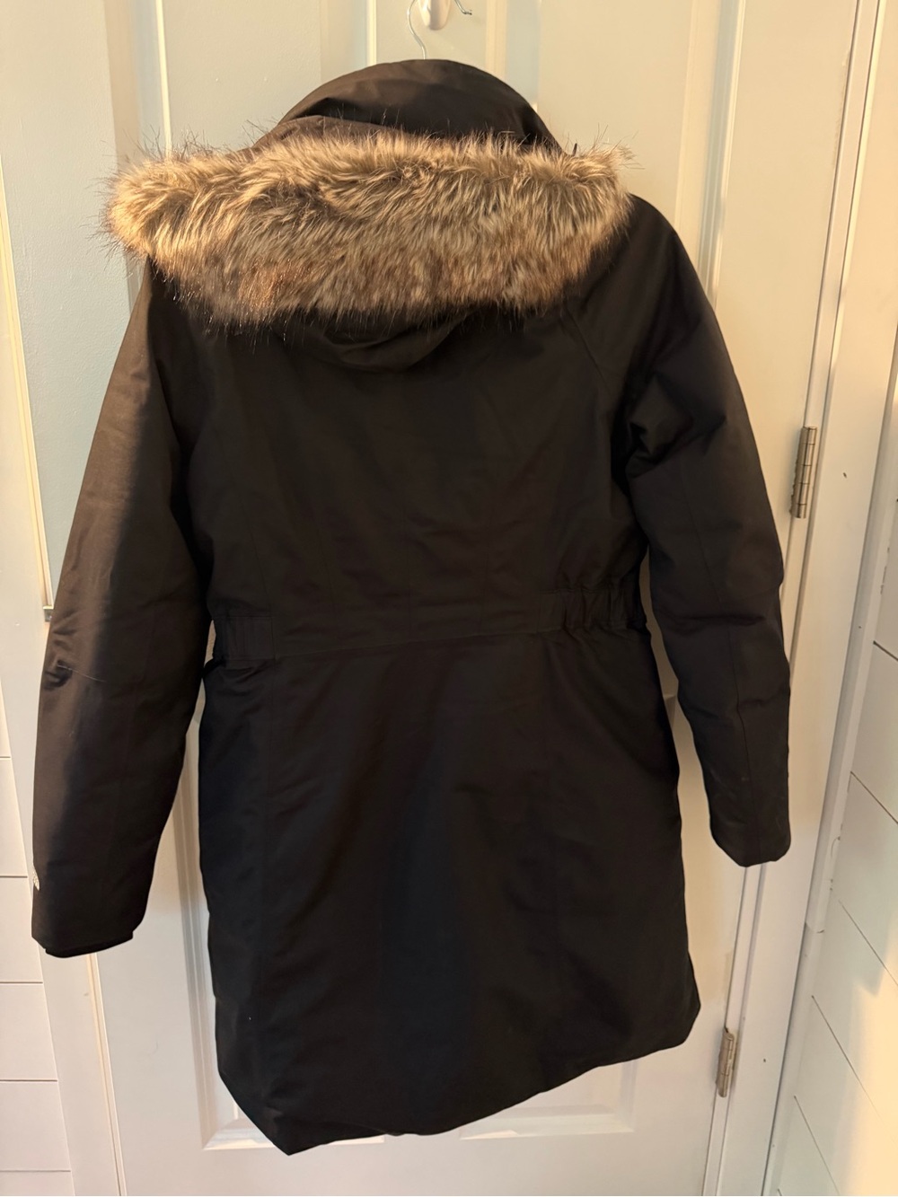 The North Face Black Women's Arctic Parka with Faux-Fur Trim Hood - Picture 2 of 3